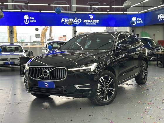 VOLVO XC60 2.0 T8 HYBRID MOMENTUM AWD GEARTRONIC